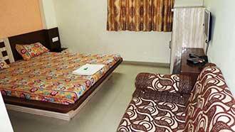 Hotel Om Palace Guest House, Ahmedabad 2